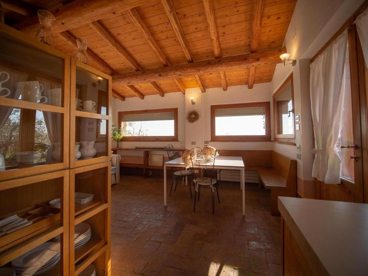 Podere Le Mezzelune Біббона Екстер'єр фото